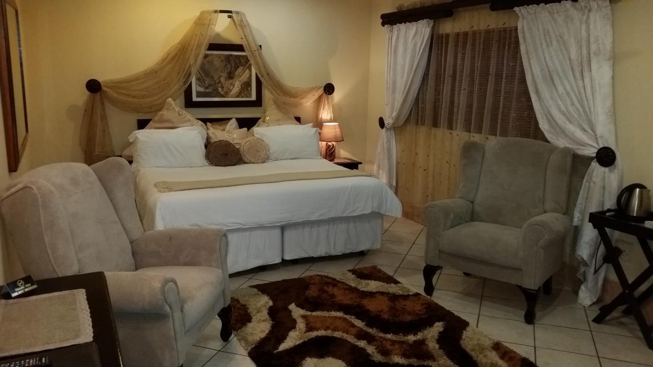 Hill Billion Estate Bed and Breakfast Port Shepstone Buitenkant foto