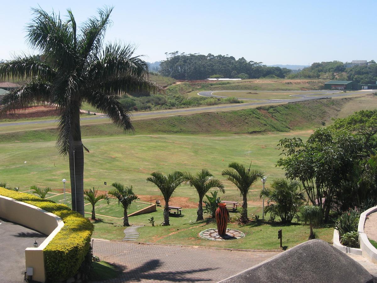 Hill Billion Estate Bed and Breakfast Port Shepstone Buitenkant foto