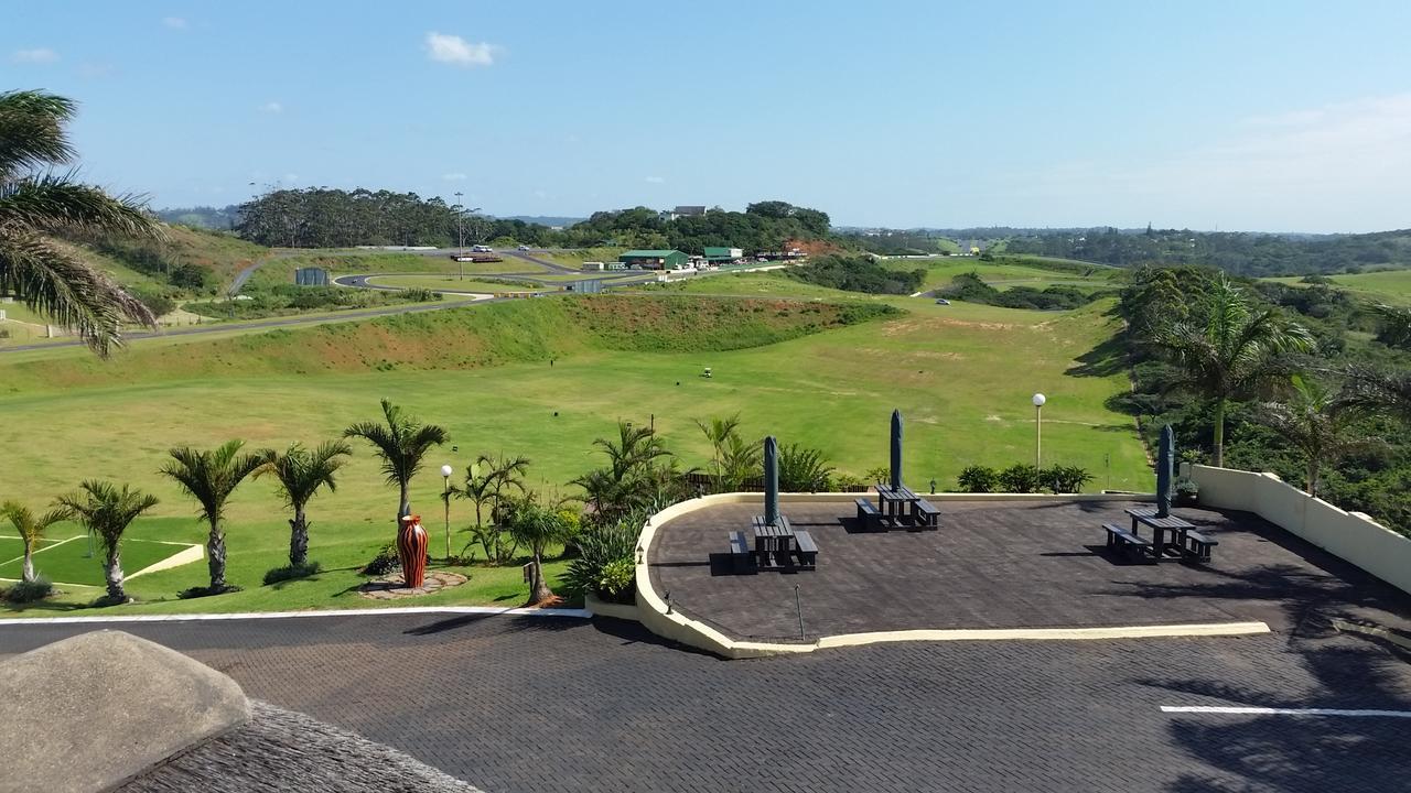 Hill Billion Estate Bed and Breakfast Port Shepstone Buitenkant foto